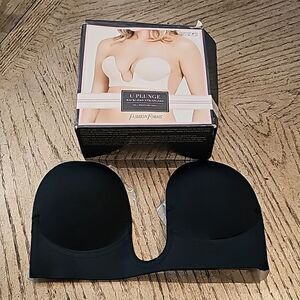 U plunge backless Strapless bra B cup black never worn